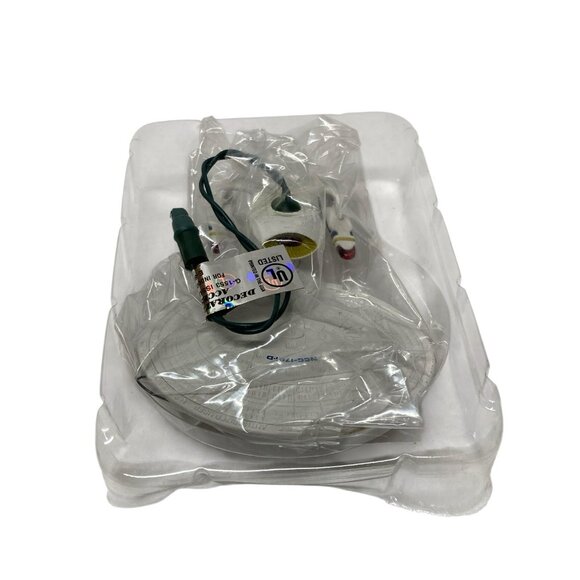 Star Trek Keepsake Ornament U.S.S. Enterprise NCC-1701-D 1996 Magic Hallmark - Picture 3 of 6